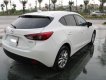 Mazda 3 1.5AT   2015 - Cần bán xe Mazda 3 1.5AT Hatchback năm sản xuất 2015, màu trắng, 625 triệu