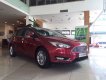 Ford Focus Titanium 2018 - Bán Focus Titanium cao cấp mới hoàn toàn màu đỏ, trắng, nâu hổ phách, xanh dương, giao tại Yên Bái LH: 0941.921.742