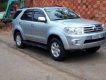 Toyota Fortuner   2011 - Cần bán gấp Toyota Fortuner đời 2011, màu bạc xe gia đình