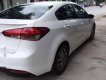 Kia Cerato 2016 - Cần bán gấp Kia Cerato năm 2016, màu trắng số sàn, 495 triệu