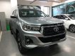 Toyota Hilux 2.8G AT  2018 - Bán xe Toyota Hilux 2.8L màu bạc giao ngay