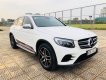 Mercedes-Benz GLC-Class  GLC-300 2017 - Cần bán lại xe Mercedes-Benz GLC-300 đời 2017 màu trắng, giá chỉ 2 tỷ 121 triệu