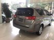 Toyota Innova 2.0E 2018 - Cần bán Toyota Innova 2.0E sản xuất năm 2018, màu xám, giá chỉ 743 triệu