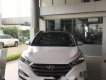 Hyundai Tucson      2018 - Bán Hyundai Tucson đời 2018, màu trắng, xe nhập, giá chỉ 838 triệu