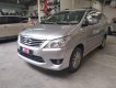 Toyota Innova   2.0E 2013 - Bán Toyota Innova 2.0E đời 2013, màu bạc 