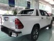 Toyota Hilux 2.8G AT 4x4 2018 - Bán Toyota Hilux 2.8G AT 4x4 2018, màu trắng, nhập khẩu, giá 886tr, đặt xe lấy sớm liên hệ 0986924166