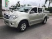 Toyota Hilux 2011 - Bán xe Toyota Hilux sản xuất 2011, màu bạc số sàn