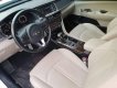 Kia Optima 2.0 ATH 2017 - Cần bán lại xe Kia Optima 2.0 ATH sản xuất năm 2017, màu trắng