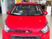 Chevrolet Spark 2018 - Cần bán Chevrolet Spark năm sản xuất 2018, màu đỏ, giá chỉ 299 triệu