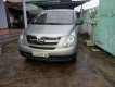 Hyundai Starex  MT 2015 - Cần bán lại xe Hyundai Starex MT năm sản xuất 2015, màu bạc, xe gia đình sử dụng nên còn mới 99%