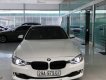 BMW 3 Series 320i 2013 - Cần bán lại xe BMW 320i sản xuất năm 2013, màu trắng, nhập khẩu nguyên chiếc, 888tr