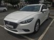 Mazda 3  Facelift 2017 - Bán xe Mazda 3 bản Facelift đời 2017 số tự động, màu trắng