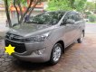 Toyota Innova 2.0E 2017 - Bán Toyota Innova 2.0E năm 2017, màu xám (ghi)