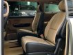 Kia Sedona  3.3L V6 GATH   2015 - Cần bán lại xe Kia Sedona 3.3L V6 GATH 2015, xe vận hành êm ái