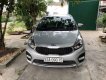 Kia Rondo 2.0 GAT 2017 - Cần bán lại xe Kia Rondo 2.0 GAT đời 2017, màu xá, bạc như mới, 599.999tr