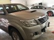 Toyota Hilux 2013 - Cần bán lại xe Toyota Hilux đời 2013, màu bạc 