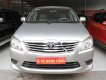 Toyota Innova 2.0E 2013 - Bán xe Toyota Innova 2.0E năm sản xuất 2013, màu bạc số sàn giá cạnh tranh