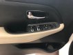 Kia Rondo 2.0AT 2016 - Cần bán xe Kia Rondo 2.0AT sản xuất 2016, màu trắng, giá tốt