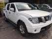 Nissan Navara LE 2011 - Cần bán gấp Nissan Navara LE năm sản xuất 2011, màu trắng, xe nhập chính chủ, giá tốt