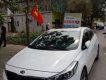 Kia Cerato  AT 2016 - Cần bán gấp Kia Cerato AT sản xuất 2016, màu trắng, chính chủ 