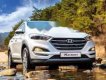 Hyundai Tucson   2018 - Cần bán Hyundai Tucson đời 2018, màu trắng