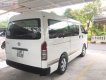 Toyota Hiace 2.5 2011 - Cần bán gấp Toyota Hiace 2.5 năm 2011, xe công ty không chạy dịch vụ