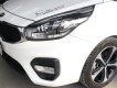 Kia Rondo 2.0MT 2017 - Bán xe Kia Rondo 2.0MT đời 2017, màu trắng, giá tốt