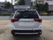 Mitsubishi Outlander 2.0 CVT Premium 2018 - Cần bán Mitsubishi Outlander 2.0 CVT Premium đời 2018, màu trắng, giá tốt