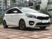 Kia Rondo 2.0 GAT 2017 - Bán ô tô Kia Rondo 2.0 GAT đời 2017, màu trắng, giá tốt