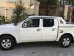 Nissan Navara  2.5 MT  2011 - Cần bán Nissan Navara 2.5 MT đời 2011, màu trắng 
