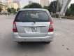 Toyota Innova 2.0E 2013 - Bán Toyota Innova 2.0E sản xuất năm 2013, màu bạc số sàn giá cạnh tranh