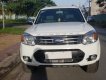 Ford Everest 2014 - Bán Ford Everest đời 2014, màu trắng, máy dầu, số sàn. Giá chỉ 655 triệu