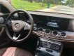 Mercedes-Benz E class E250 2017 - Cần bán Mercedes E250 sản xuất năm 2017, màu đen đẹp như mới