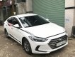 Hyundai Elantra GLS 1.6MT 2017 - Bán Hyundai Elantra GLS 1.6MT màu trắng, số sàn, sản xuất 2017, biển Sài Gòn, đi 28000km