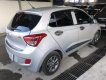 Hyundai Grand i10 1.2AT HB 2015 - Bán Hyundai Grand i10 1.2AT HB màu bạc, số tự động, nhập Ấn Độ 2015, xe đẹp 90%