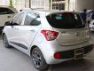 Hyundai Grand i10 1.2AT 2017 - Cần bán Hyundai Grand i10 1.2AT sản xuất năm 2017, màu bạc, giá tốt