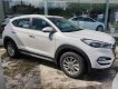 Hyundai Tucson 2.0   2018 - Bán xe Tucson 2018 bản tiêu chuẩn trắng, xem xe và giao ngay Showroom chạy về trong ngày