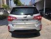 Kia Sorento 2.2AT DATH 2017 - Bán ô tô Kia Sorento AT năm 2017, màu bạc, xe như mới