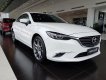 Mazda 6 2.0 premium 2018 - Bán Mazda 6 2.0 Premium đời 2018 - Giá chỉ 899 triệu, xe đủ màu, giao ngay-0977759946