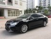 Toyota Camry 2.0E 2017 - Bán ô tô Toyota Camry 2.0E đời 2017, màu đen