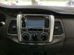 Toyota Innova 2.0E 2013 - Bán Toyota Innova 2.0E sản xuất năm 2013, màu vàng chính chủ, giá 545tr