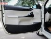 Toyota IQ   2011 - Cần bán xe Toyota IQ năm 2011, màu trắng, xe nhập