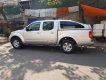 Nissan Navara LE 2011 - Cần bán Nissan Navara LE sản xuất 2011, màu bạc, xe nhập còn mới, giá 380tr