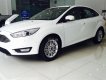 Ford Focus 2018 - Yên Bái, thanh lý lô xe Ford Focus 5 cửa cuối năm 2018, màu trắng, xe sẵn màu giao ngay. Hỗ trợ vay trả góp