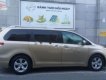 Toyota Sienna LE 3.5 2010 - Gia đình bán xe Toyota Sienna LE 3.5 năm sản xuất 2010, màu vàng, xe nhập