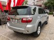 Toyota Fortuner 2.7AT 2009 - Cần bán Toyota Fortuner 2.7AT sản xuất năm 2009, màu bạc còn mới