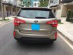 Kia Sorento 2017 - Gia đình cần bán kia Sorento 2017, số tự động, màu vàng cát