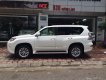 Lexus GX 460 Luxury 2017 - Cần bán Lexus GX 460 nhập khẩu chính hãng, màu trắng SX 2017. 1 chủ từ đầu. Vay bank 2 tỷ 8. LH 093.798.2266