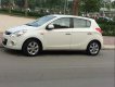 Hyundai i20 2011 - Bán Hyundai i20 năm 2011, màu trắng, nhập khẩu chính chủ, giá 355tr