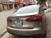 Kia K3 2015 - Cần bán lại xe Kia K3 đời 2015, màu vàng